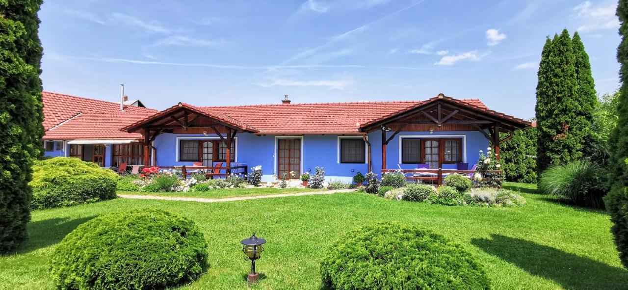 Magyar Apartmanhazak I-Iii. Zalakaros Exterior photo
